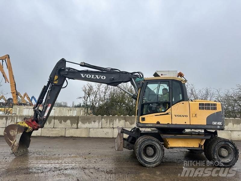 Volvo EW140 Bagri na kolesih