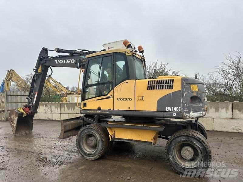 Volvo EW140 Bagri na kolesih