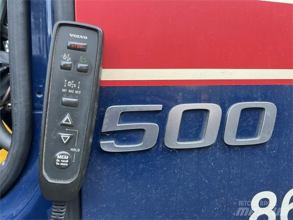 Volvo FM Razstavljivi tovornjaki z žičnimi dvigali