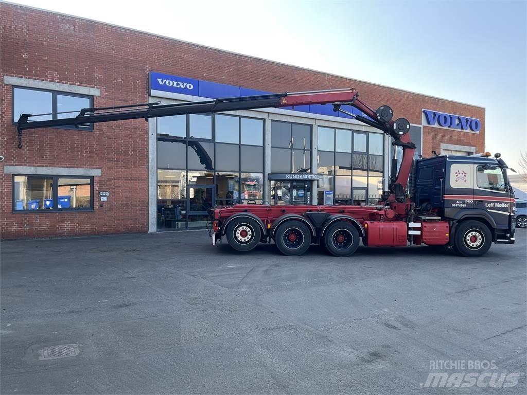 Volvo FM Razstavljivi tovornjaki z žičnimi dvigali