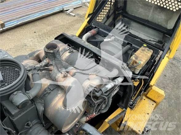 CAT 980M Kolesni nakladalci