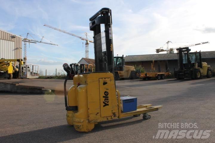 Yale MS14AC Ročni električni viličar
