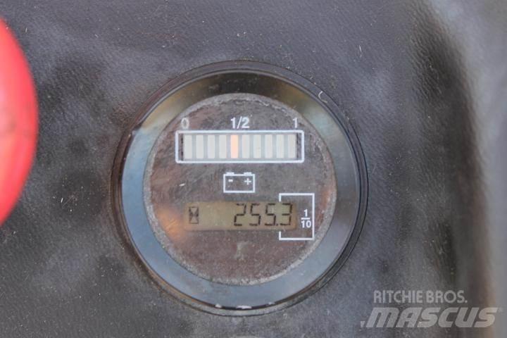 Yale MS14AC Ročni električni viličar