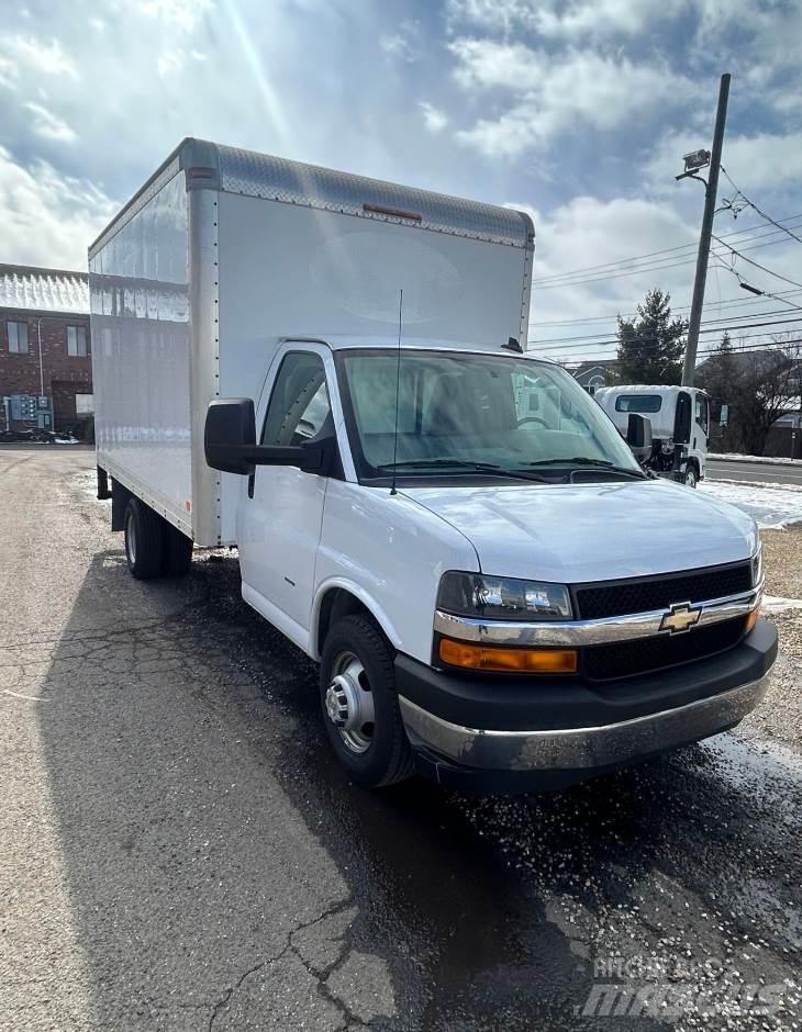 Chevrolet 3500 Tovornjaki zabojniki