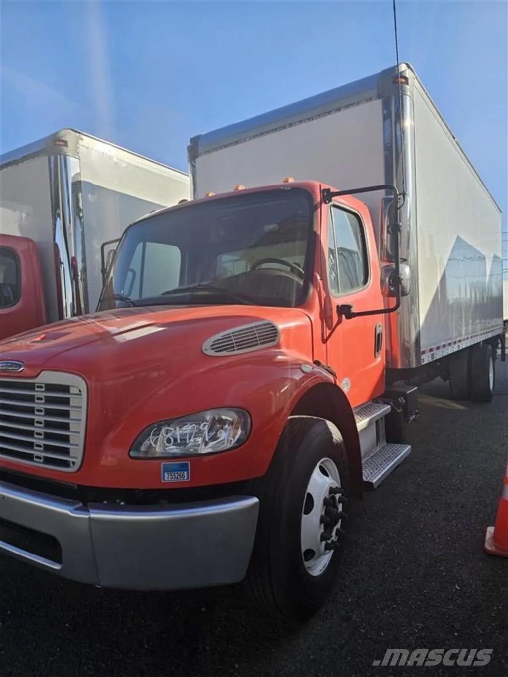 Freightliner M2 Tovornjaki zabojniki