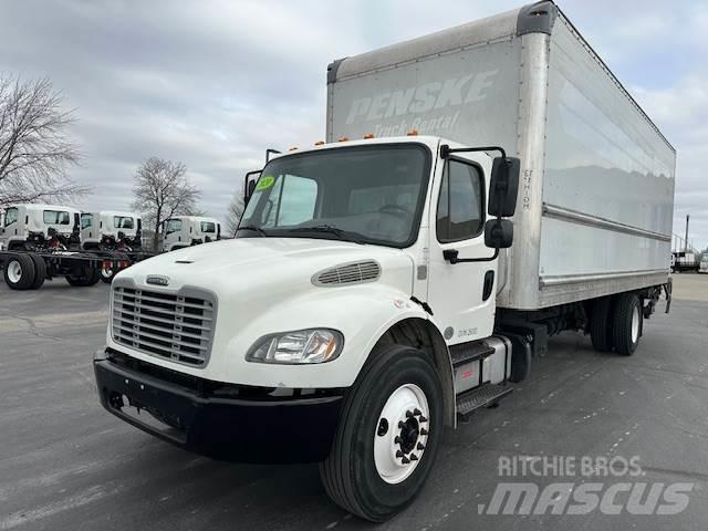Freightliner M2106 Tovornjaki zabojniki