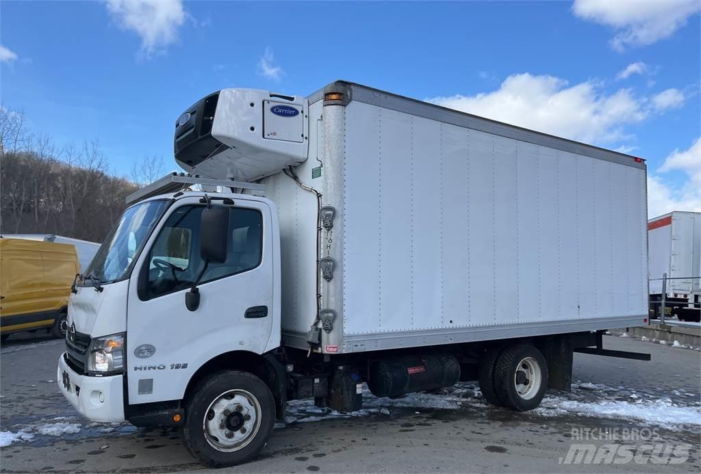 Hino 195 Tovornjaki zabojniki