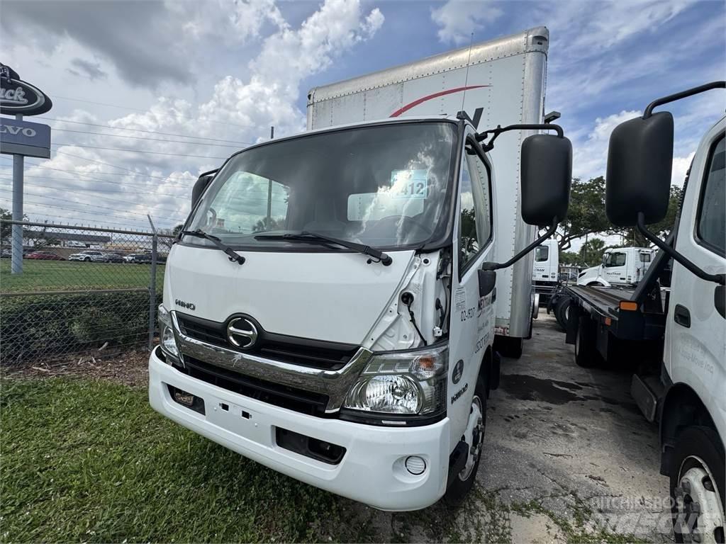Hino 195 Tovornjaki zabojniki