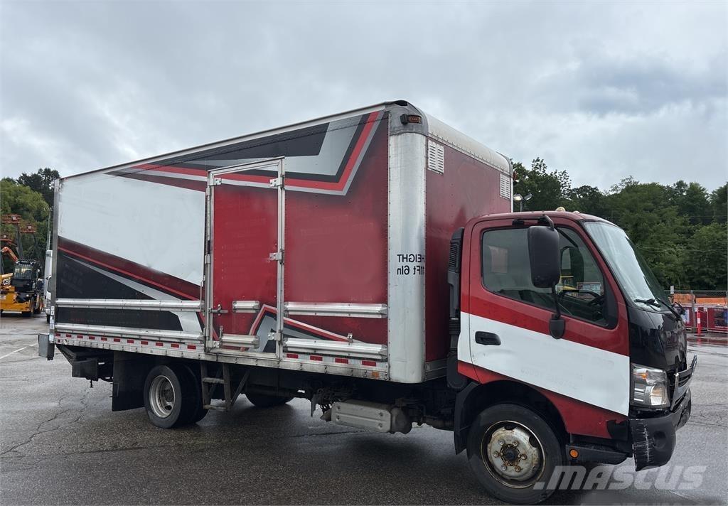 Hino 195 Tovornjaki zabojniki