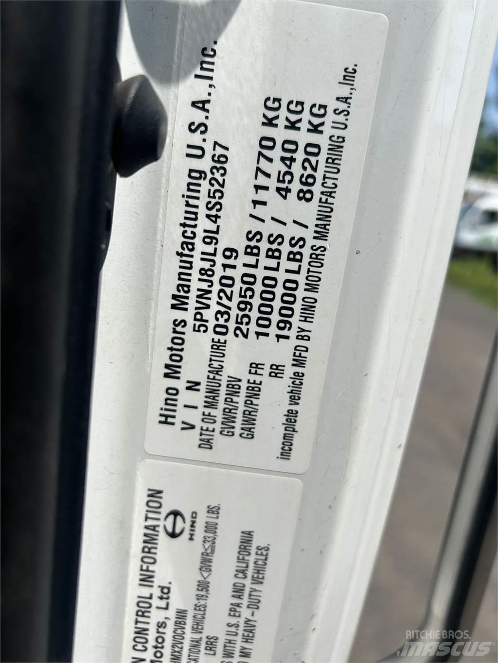 Hino 268A Tovornjaki-šasije