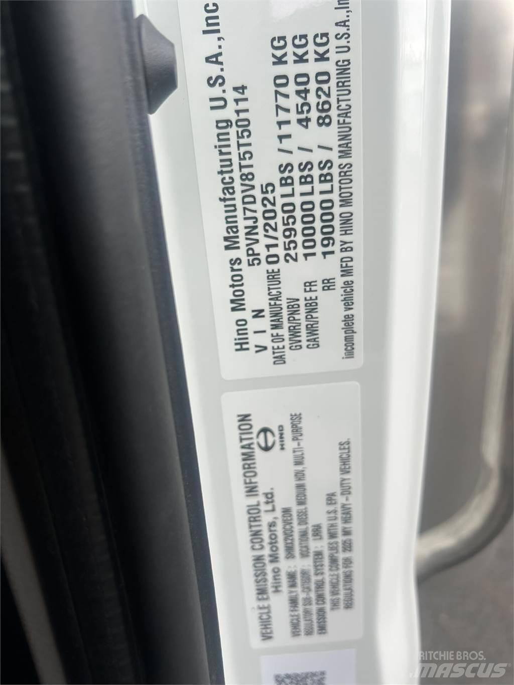 Hino L6 Tovornjaki zabojniki