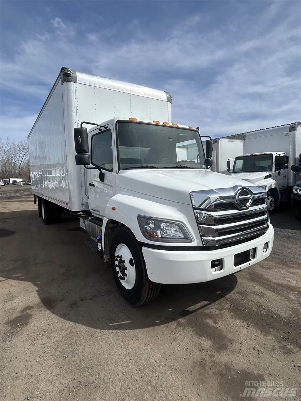 Hino L6 Tovornjaki zabojniki