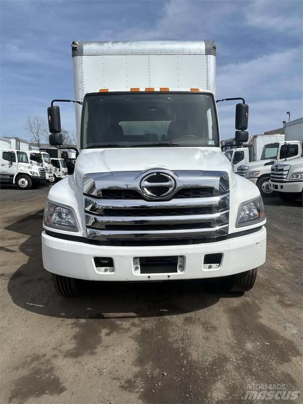 Hino L6 Tovornjaki zabojniki
