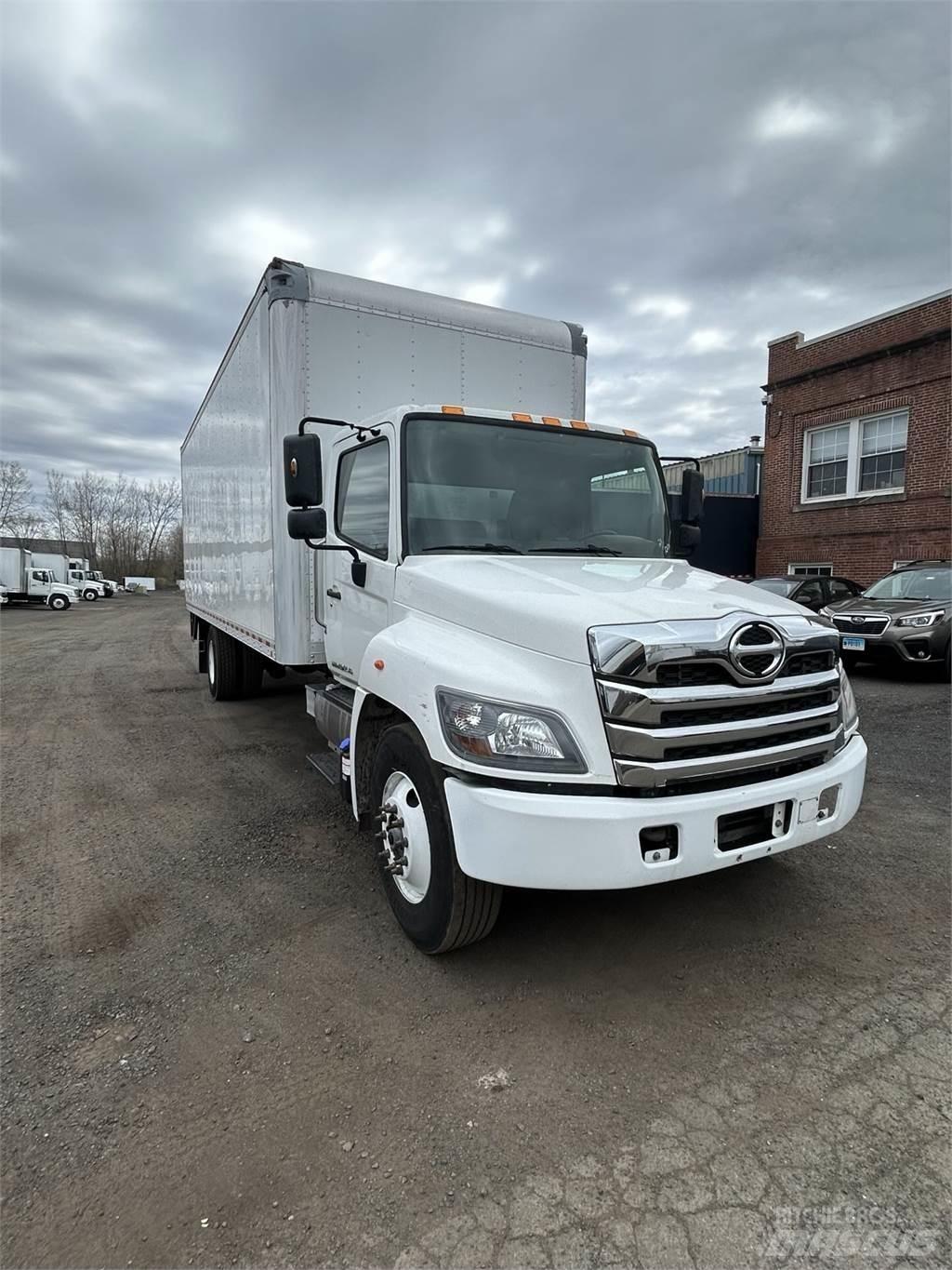 Hino L6 Tovornjaki zabojniki