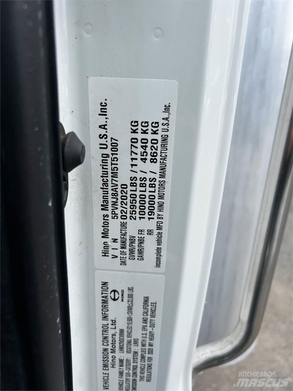 Hino L6 Tovornjaki zabojniki