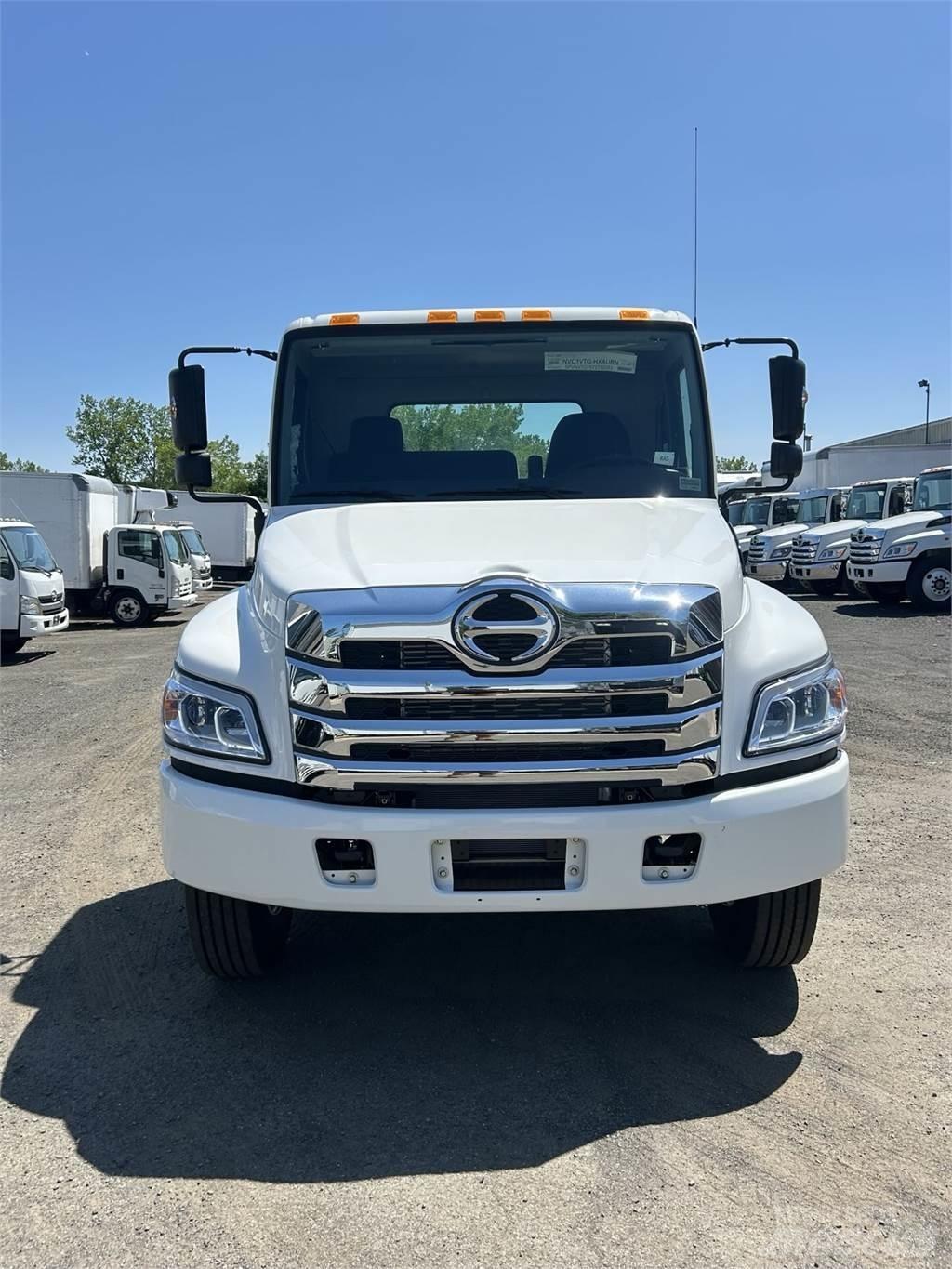 Hino L7 Tovornjaki-šasije