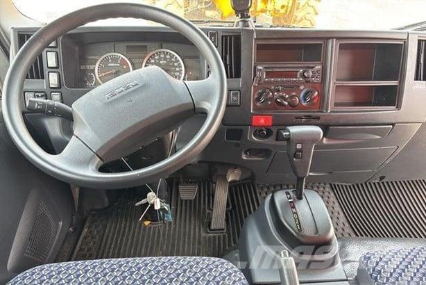 Isuzu NPR HD Tovornjaki zabojniki