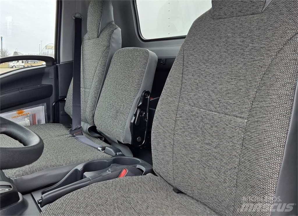 Isuzu NPRHD Tovornjaki zabojniki