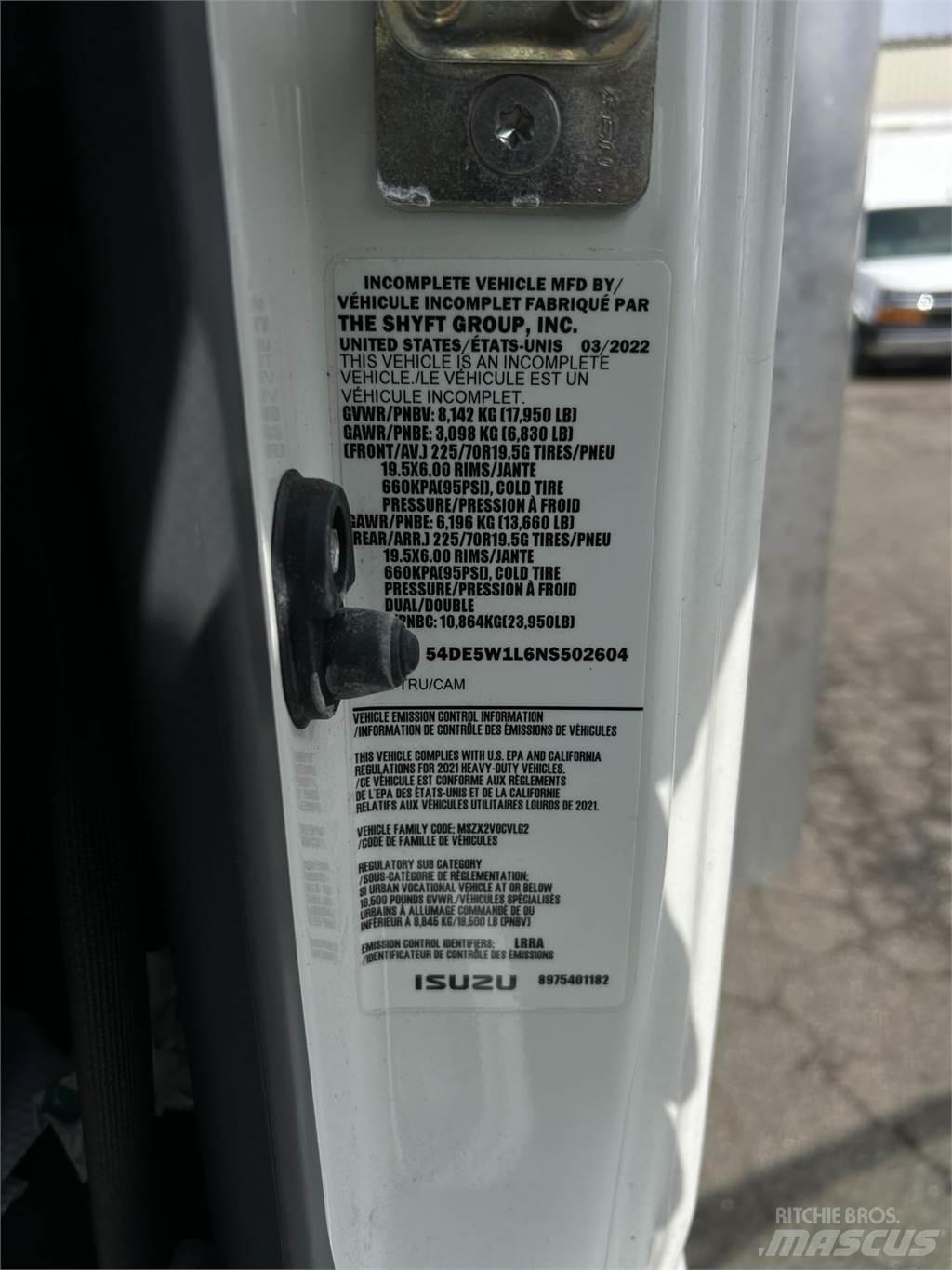 Isuzu NQR Tovornjaki zabojniki