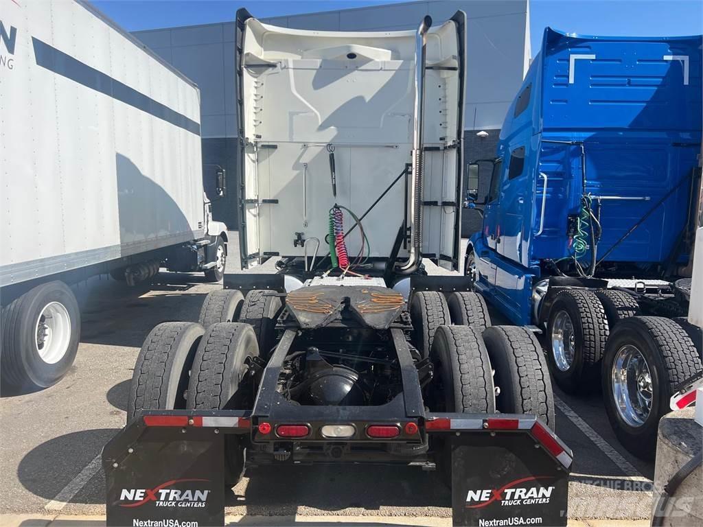 Mack AN64T Vlačilci