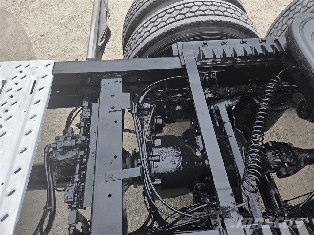 Mack AN64T Vlačilci