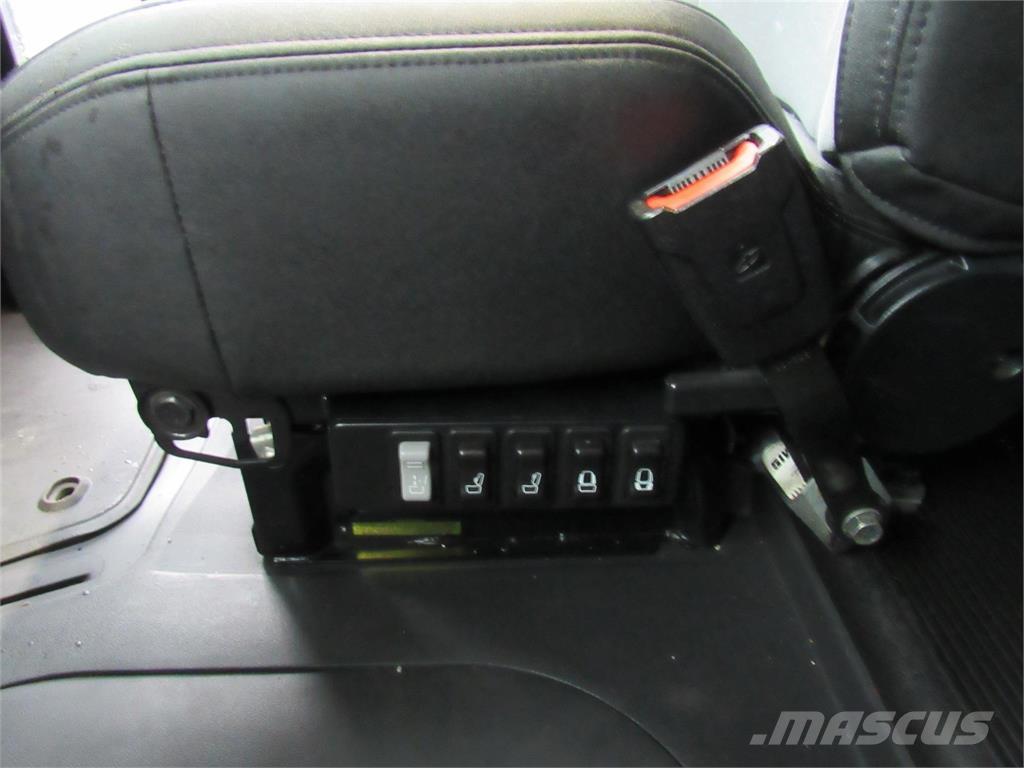 Mack AN64T Vlačilci