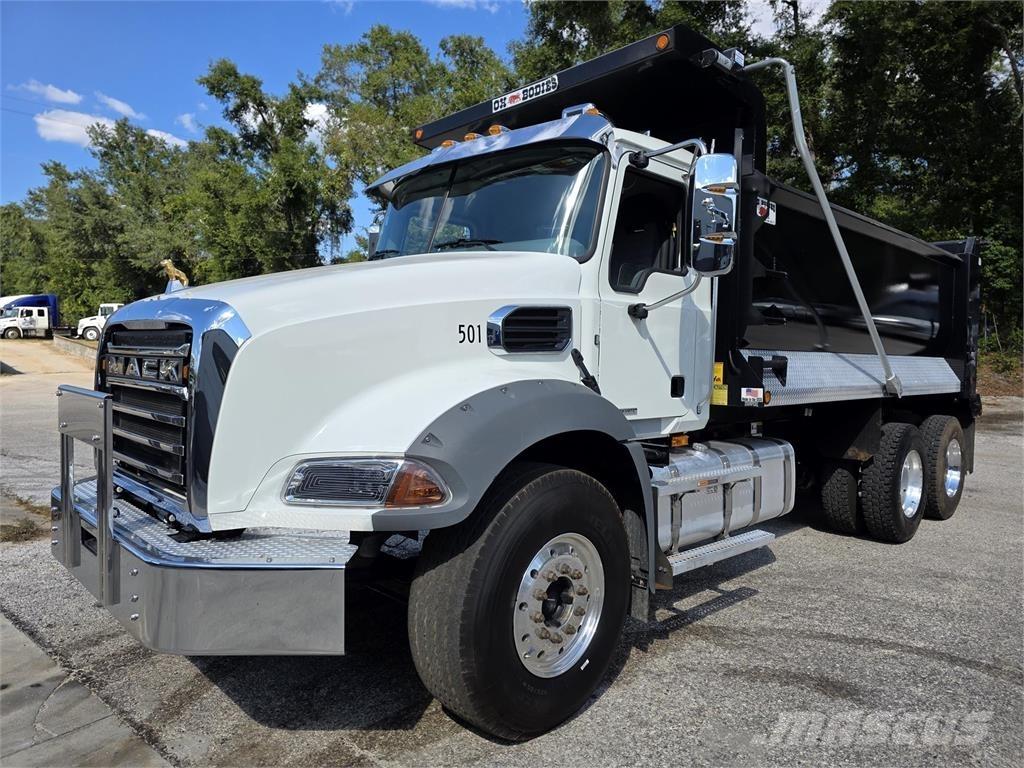 Mack GR64B Kiper tovornjaki