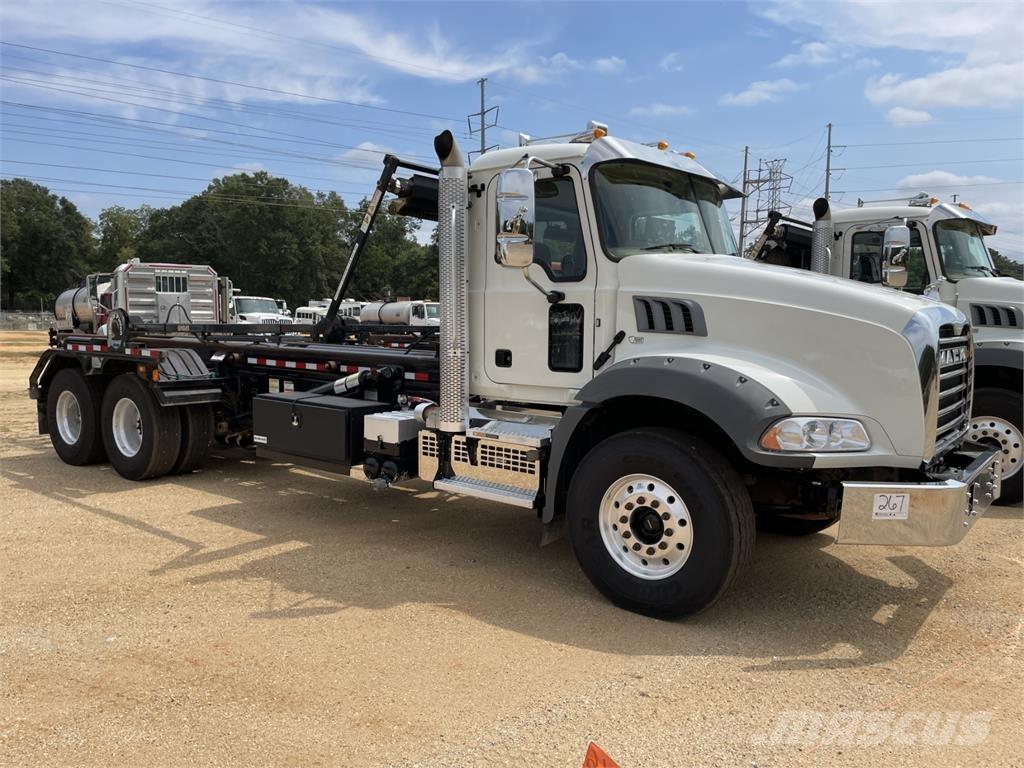 Mack GR64B Drugi tovornjaki