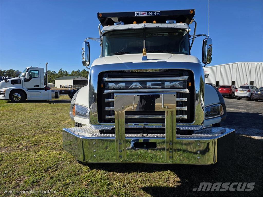 Mack GR64B Kiper tovornjaki