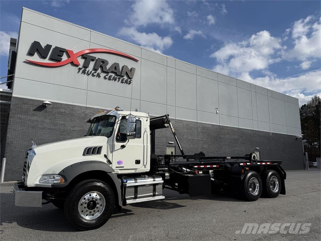 Mack GR64BR Drugi tovornjaki