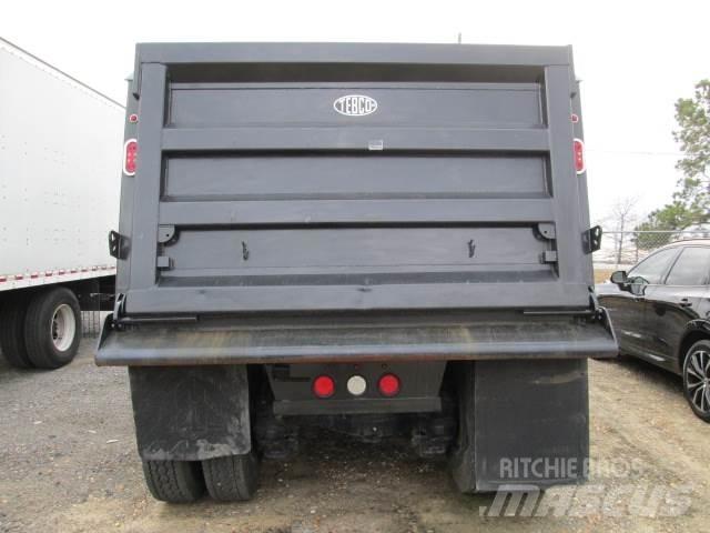 Mack GR64F Kiper tovornjaki