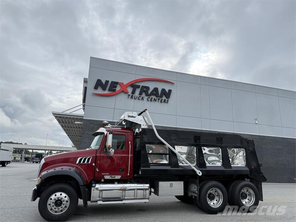 Mack GR64F Kiper tovornjaki