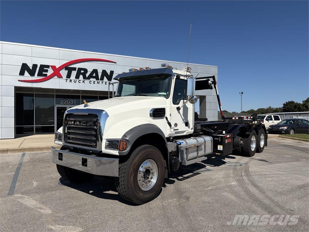 Mack GR64F Drugi tovornjaki