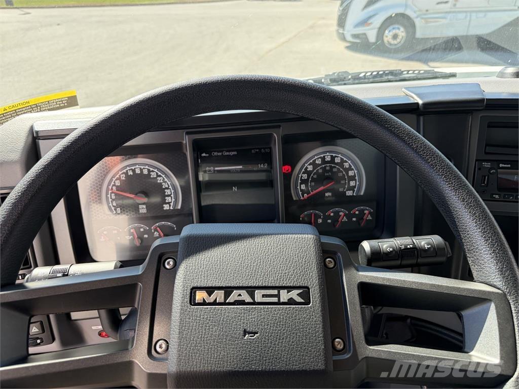 Mack MD6 42R Tovornjaki zabojniki