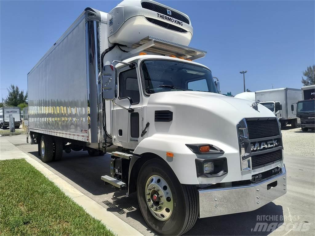 Mack MD6 42R Vlačilci