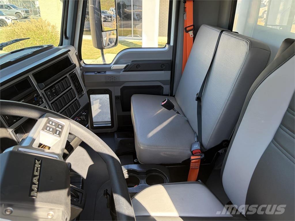 Mack MD6 42R Tovornjaki zabojniki