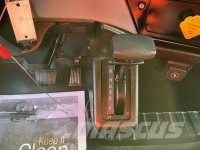 Mack MD642 Tovornjaki zabojniki