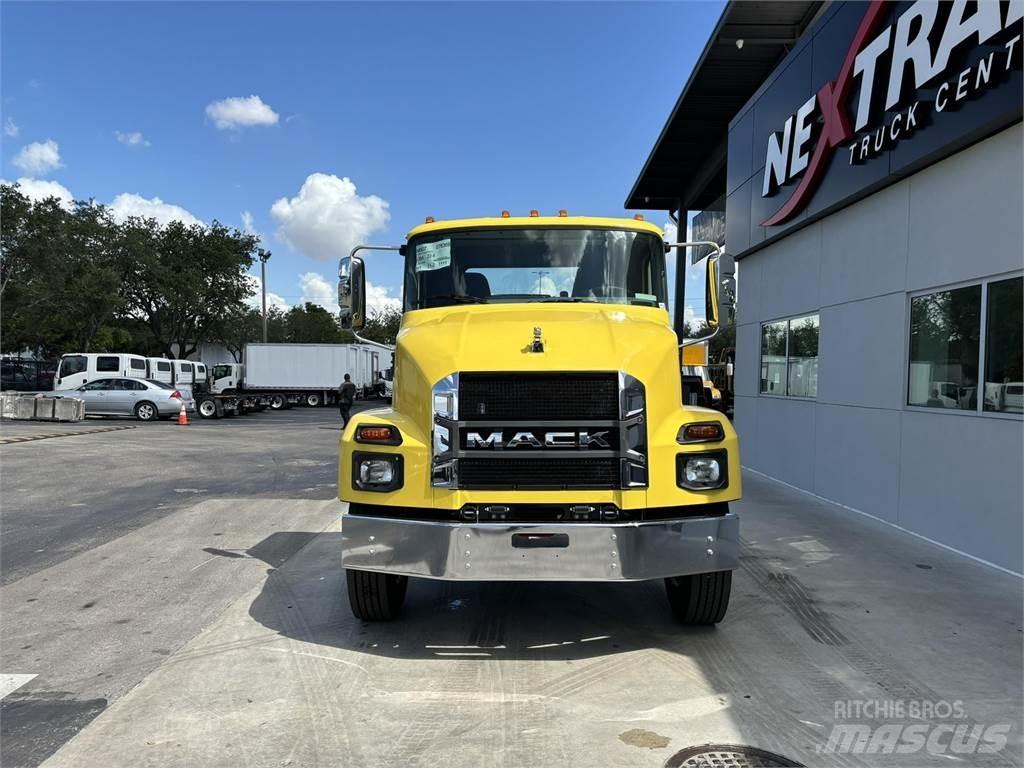 Mack MD7 42R Gozdarstvo - drugo