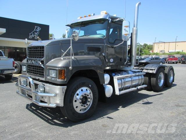 Mack PI64T Vlačilci