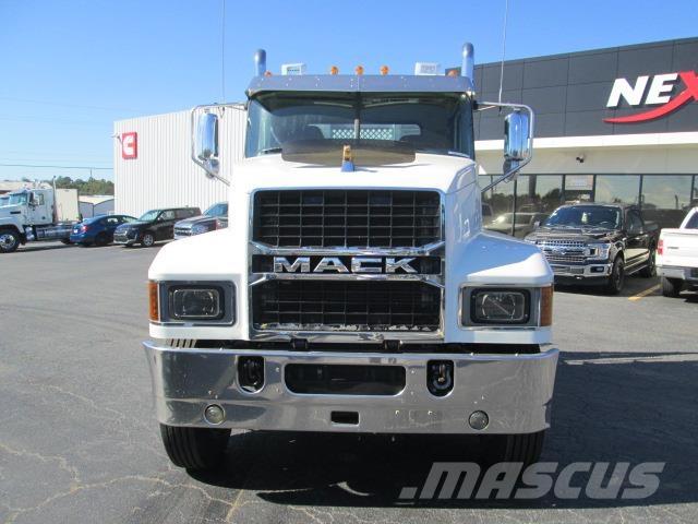 Mack PI64T Vlačilci