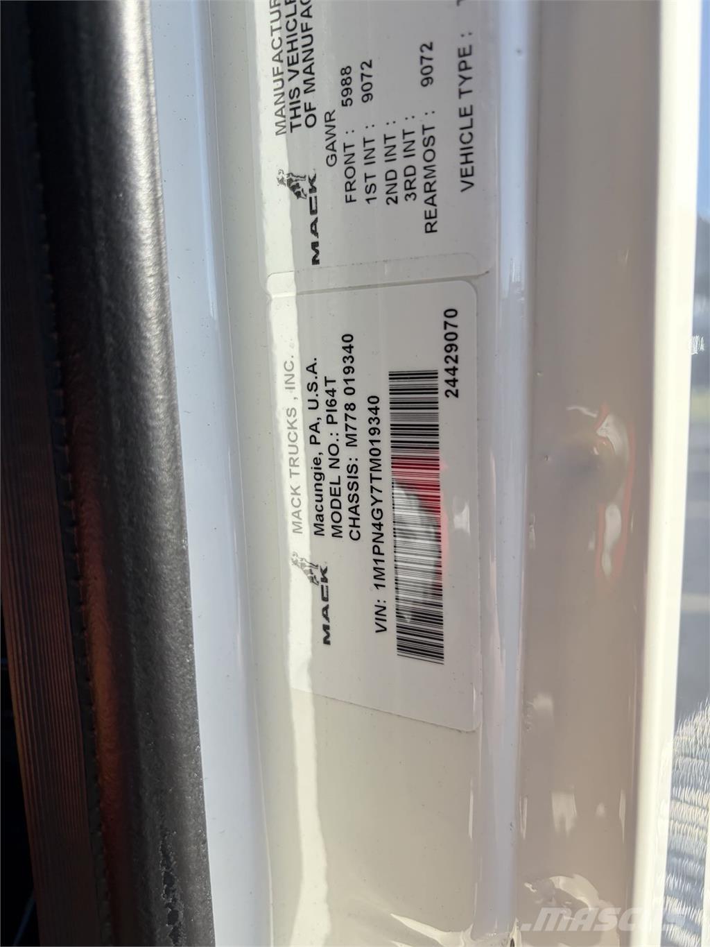 Mack PI64T Vlačilci