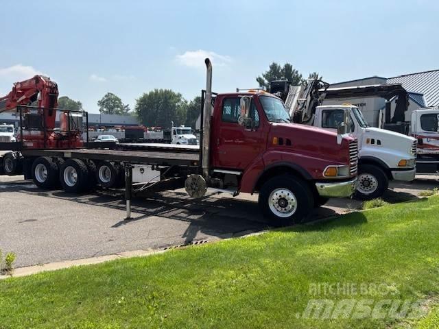 Sterling TRUCK LT9522 Vlačilci