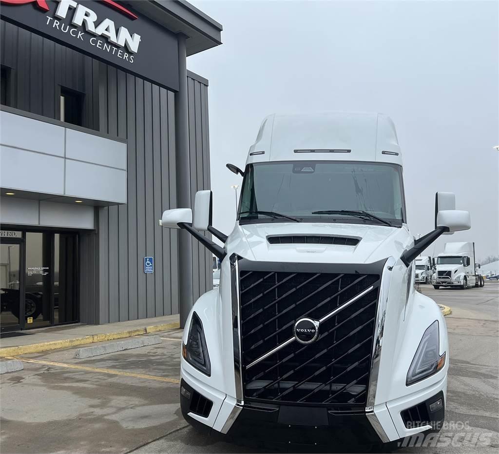 Volvo NEW VNL860 Vlačilci