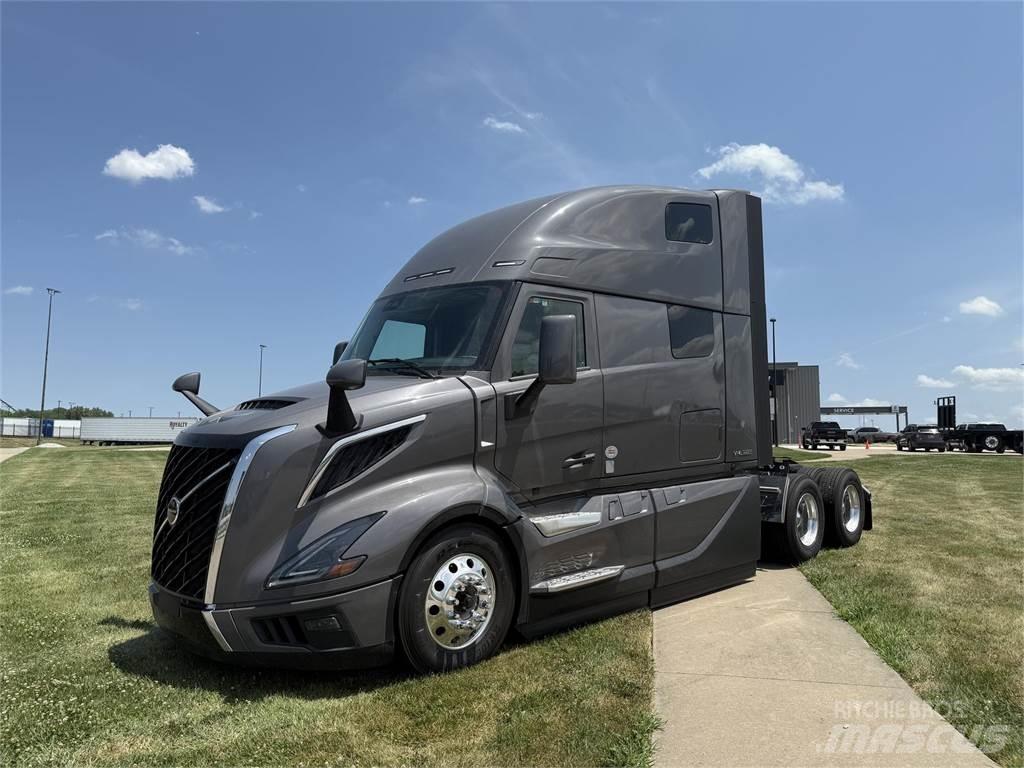 Volvo NEW VNL860 Vlačilci