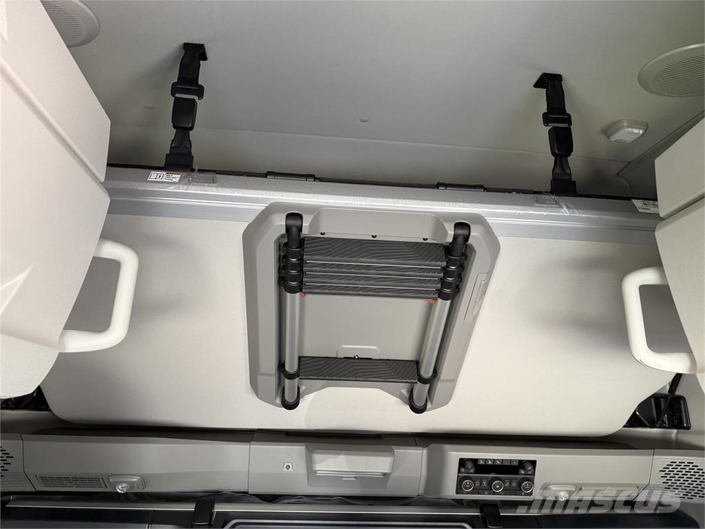 Volvo NEW VNL860 Vlačilci