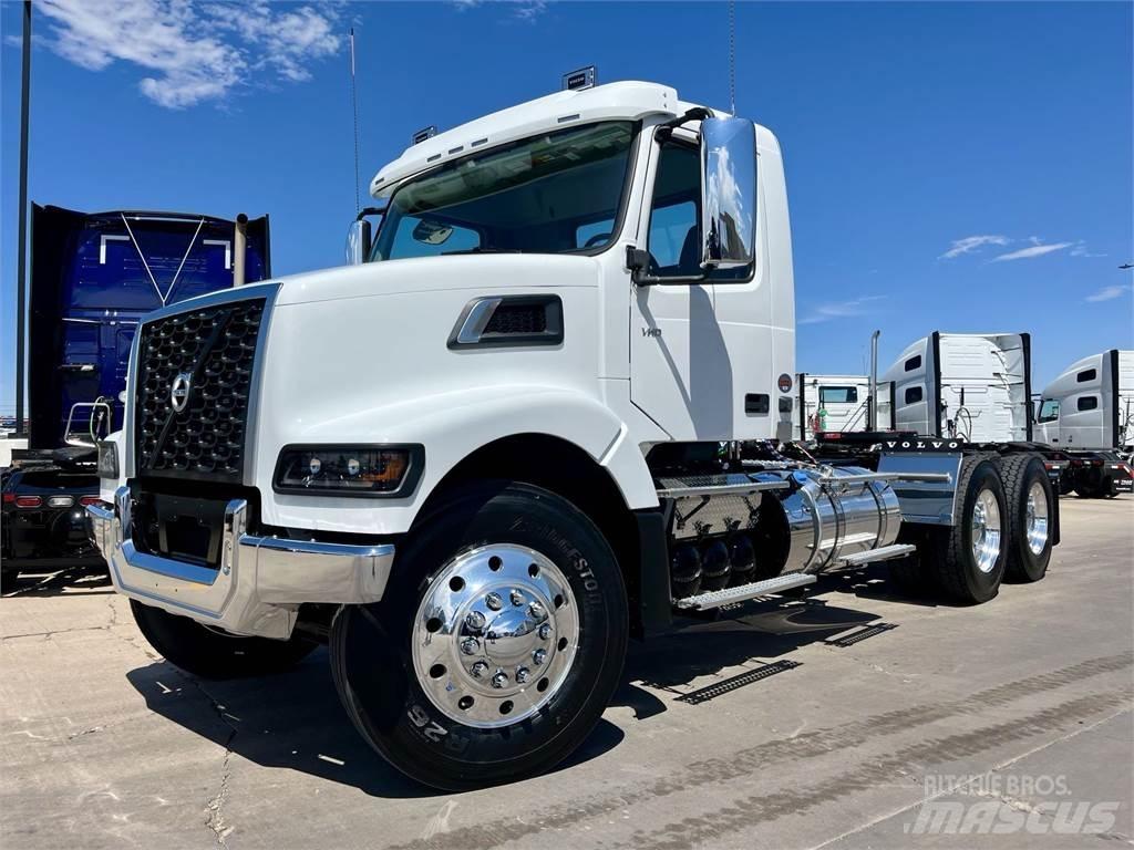 Volvo VHD64FT300 Vlačilci