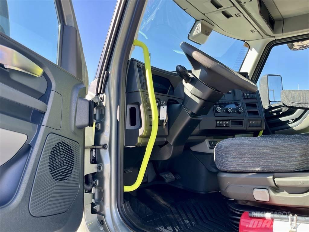 Volvo VNL64T300 Vlačilci