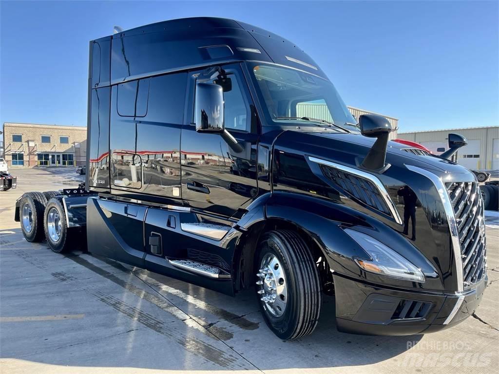 Volvo VNL64T640 Vlačilci