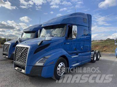 Volvo VNL64T760 Vlačilci