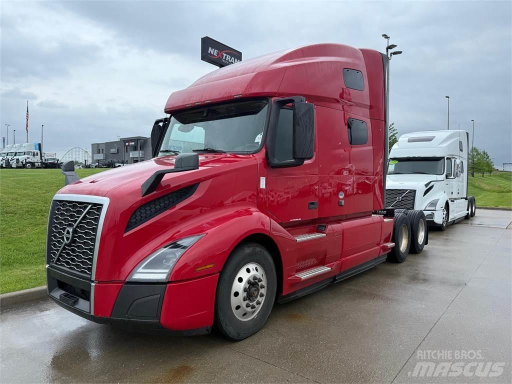 Volvo VNL64T760 Vlačilci